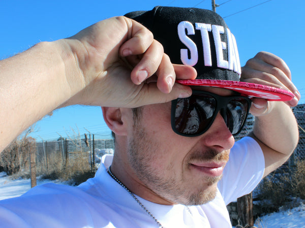 NEW YORK MATTE BLACK / GREY SUNGLASS