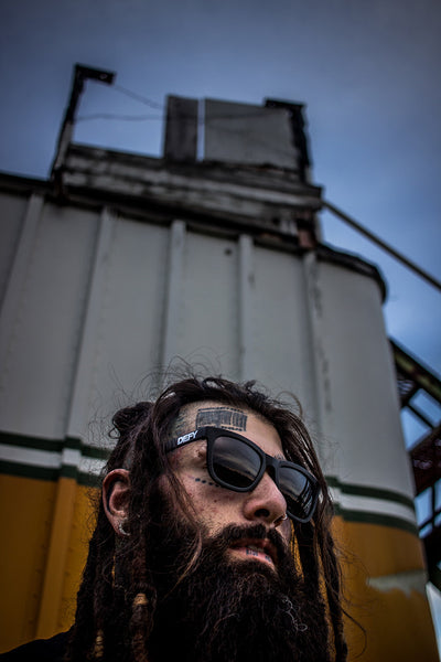 HAWAII - THE DARK KNIGHT MATTE BLACK / GREY POLARIZED