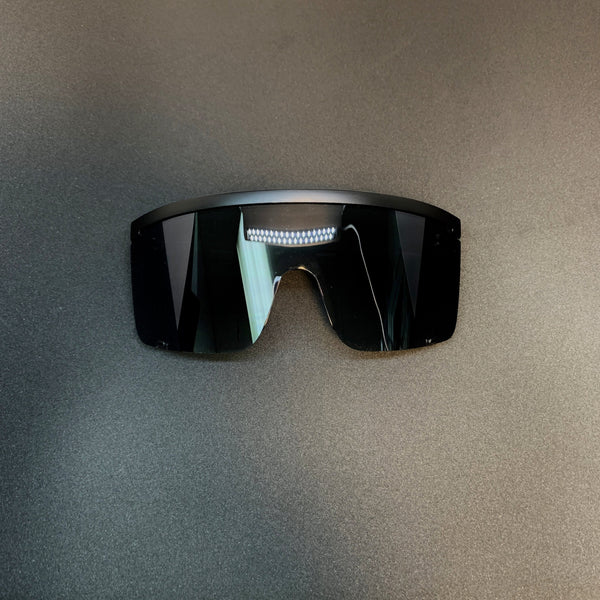 PARADISE CITY -MATTE BLACK FRAME / GREY LENSES SUNGLASS